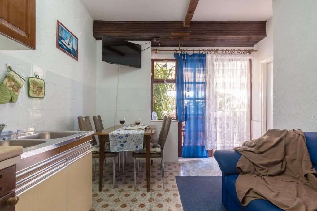 Loredana Apartament Crikvenica