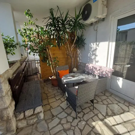 Loredana Apartments Crikvenica Exterior foto
