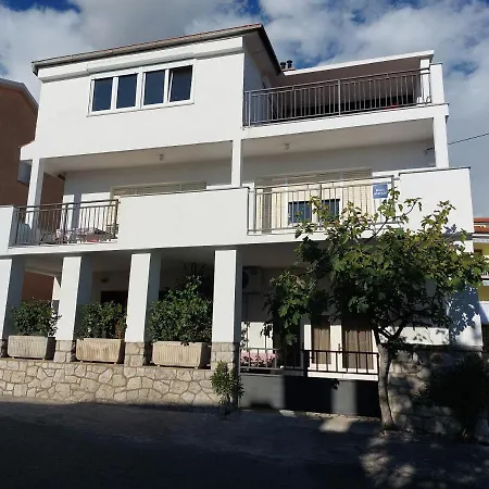 Loredana Apartments Crikvenica Exterior foto